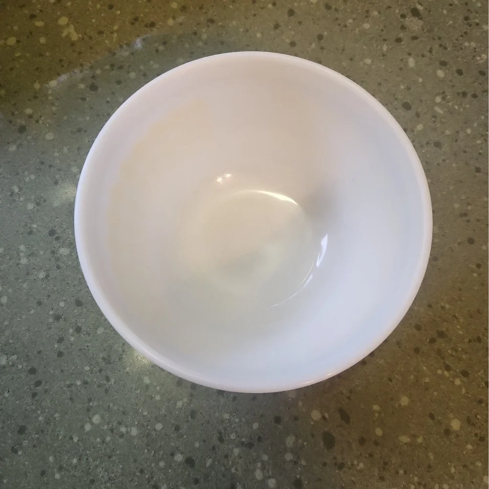 Vintage Collectible Pyrex Polka Dot Nesting Bowl #402 Yellow 1.5 QT